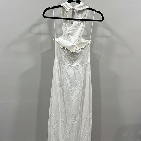 AMANDA UPRICHARD X REVOLVE Zahara Gown in White - Picture 8 of 10